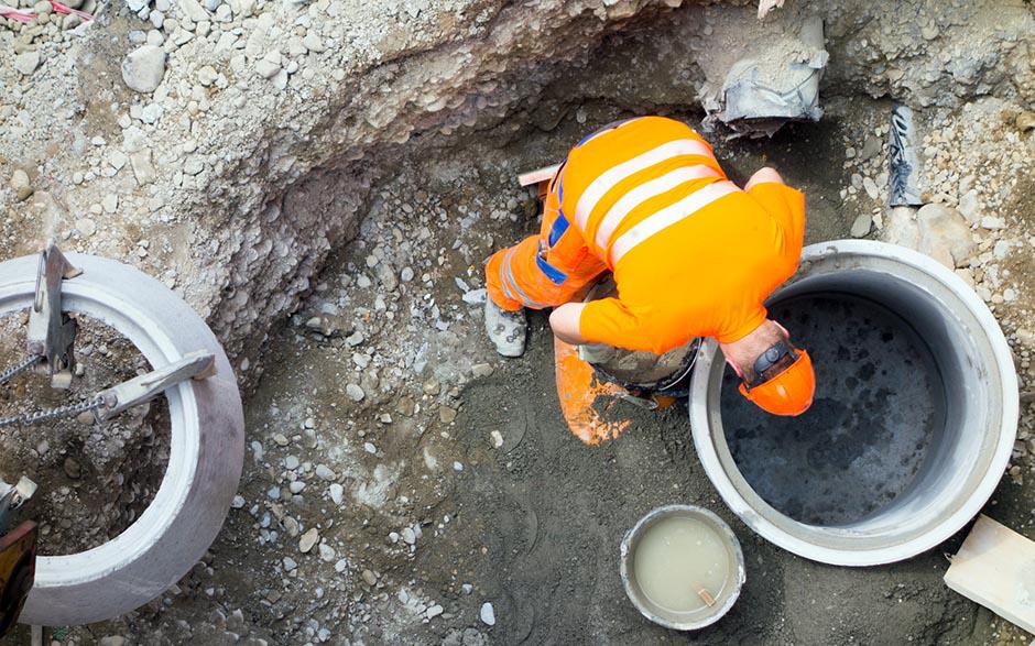 déboucher une canalisation d'eaux usées Les Clayes-sous-Bois